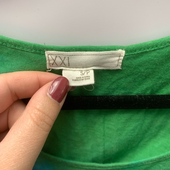 Tye-Dye Fringe Crop Top - Picture 3 of 3